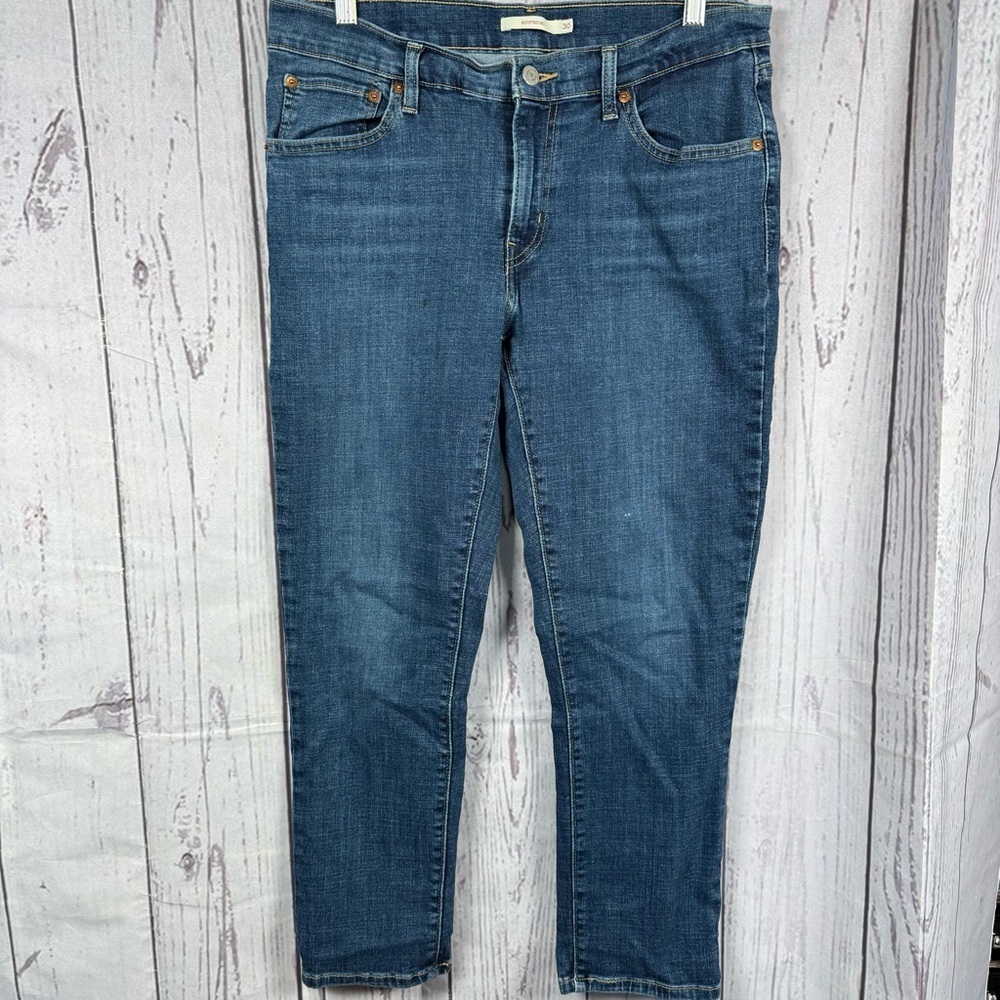 Levis Women’s Boyfriend Blue Jeans Size 30